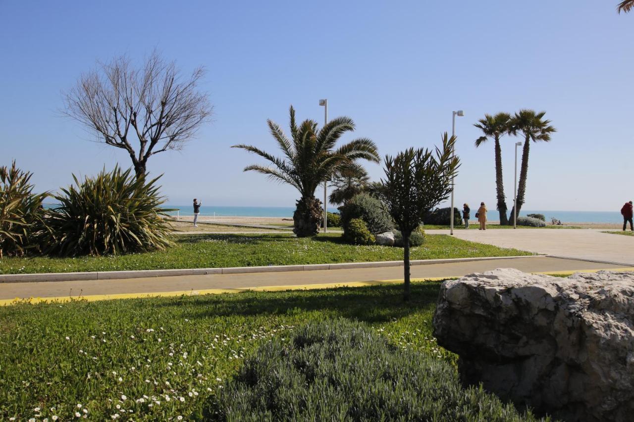 Ghibli Hotel Civitanova Marche Eksteriør billede